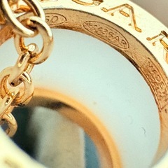 ローズゴールド セラミック リング系 ネックレスの画像