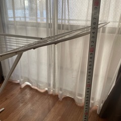 折りたたみ式タオルハンガー物干しスタンドランドリーラックの画像