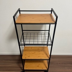 オシャレなスチールラックの画像