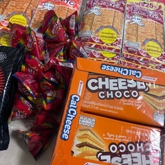 【フードロス対策】１つ500円　大量！海外お菓子まとめ売りの画像