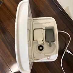 ハイブリッド加湿器 上部吸水型の画像