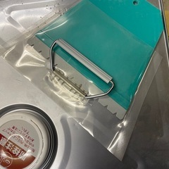 ボンド　木質床材　1液型ウレタン樹脂系接着剤　未使用
の画像