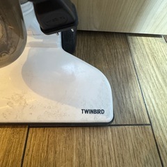 TWINBIRD(ツインバード) 掃除機 コード式 白 の画像