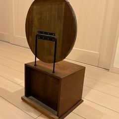 アンティークドレッサー鏡付き、小物入れの画像