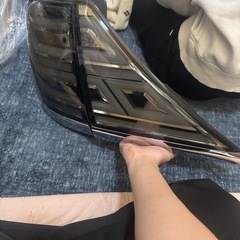 20ヴェルファイア アルフアード テールランプの画像