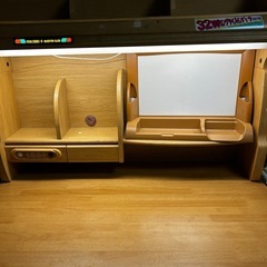 イトーキ学習机の画像