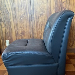 1人掛けソファ
の画像