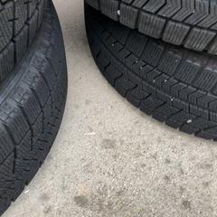 【ホイール無し】スタッドレスタイヤ　ブリジストン VRX（185/65R15）の画像