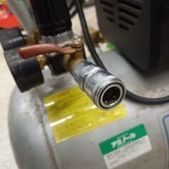 ナカトミ CP-1500 常圧エアコンプレッサー　100V【野田愛宕店】【店頭取引限定】【中古】管理番号：ITGH5BX9Y1VOの画像