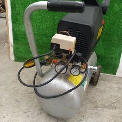 ナカトミ CP-1500 常圧エアコンプレッサー　100V【野田愛宕店】【店頭取引限定】【中古】管理番号：ITGH5BX9Y1VOの画像