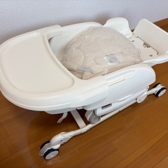 コンビ　ハイローチェア　電動の画像