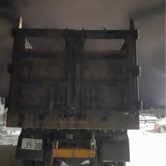 NISSAN ディーゼル　デカ箱１０トンダンプの画像