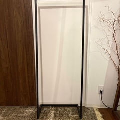 ハンガーラックの画像