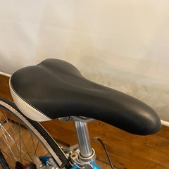 【ルノー】軽量アルミ　クロスバイクの画像