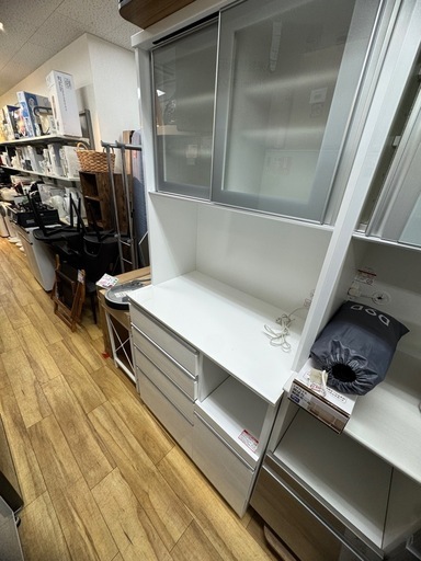 成約済み　ニトリ　食器棚　現物は段原店　広島市内配達無料（一部地域除く）