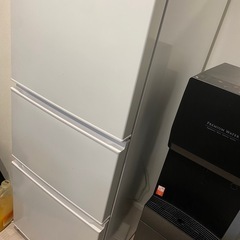 20日までの出品冷蔵庫ウォーターサーバーセットの画像