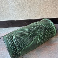 【無料】【引取限定】陶器の傘立て お譲りします2025/12/17〜の画像