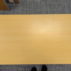 作業デスク（同一タイプが６台あり）の画像