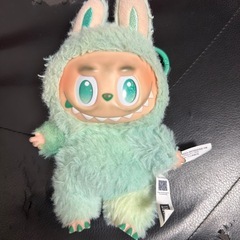 ラブブ  緑の画像