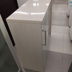 ★リユースのサカイ千葉中央店★  食器棚  H87×D33×W90 クリーニング済み TC5829の画像