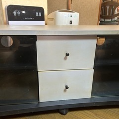 引取り限定❗️ TV台の画像