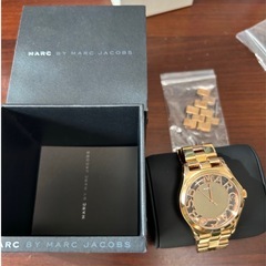 マークバイマークジェイコブスの画像