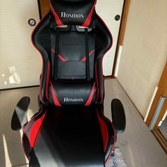 ゲーミングチェア＋テーブルセットの画像