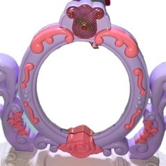 玩具ドレッサーの画像