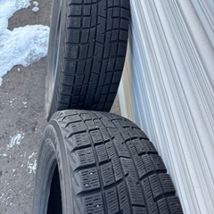 スタッドレスタイヤ195/65R15の画像