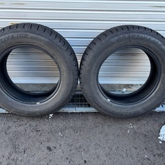 スタッドレスタイヤ195/65R15の画像