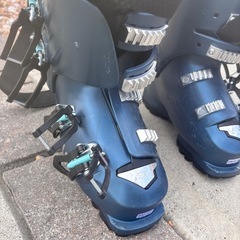 ダルベロ　スキー用ブーツの画像