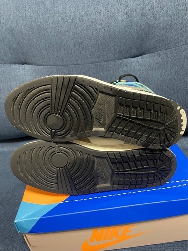 NIKEエアジョーダン1　