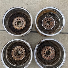 ワイヤーホイール の画像