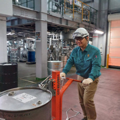 ＼未経験OK×賞与4.3ヶ月×年間休日115日以上×基本土日休み／20~30代活躍中の製造スタッフ︕の画像