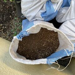 ガーデニング用の土を差し上げます。の画像