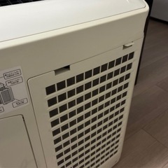 空気清浄機 SHARP KC-Z45-Wの画像