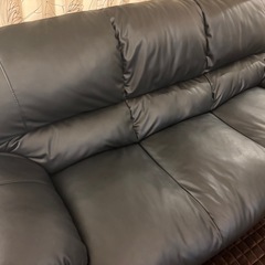 ニトリ　三人掛けソファの画像