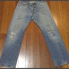 ジーンズ（赤耳）と安全靴