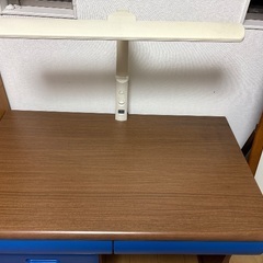 ニトリ学習机、袖机の画像