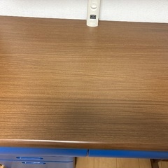 ニトリ学習机、袖机の画像