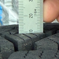 値下げしました！BLIZZAK DM-V3 225/70R16 WEDS ADVENTURE KEELER　TACTICS 16インチ  スタッドレスタイヤ　ホイールセット　ＲＡＶ４　デリカＤ５等の画像