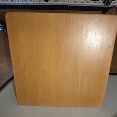 正方形テーブル　70*70の画像