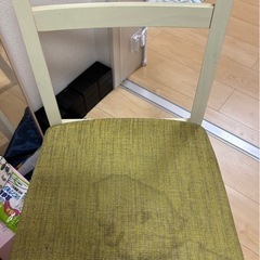 ダイニングテーブルの画像