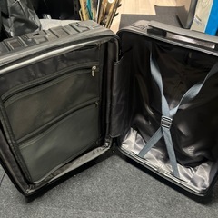 スーツケースの画像