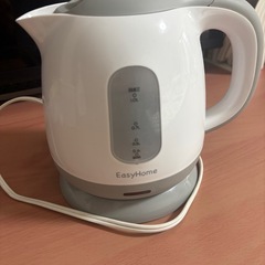 電気ケトルの画像