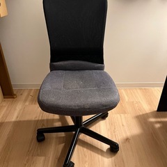 チェア ローラー付き  椅子の画像