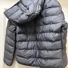 ユニクロ キッズ ダウン コート 140cm グレー フードつき UNIQLOの画像
