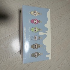 今月までLABUBU 新品未開封Exciting Macaron アソートボックスの画像