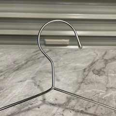 美品 ステンレスハンガー 50本セット ハンガーの画像