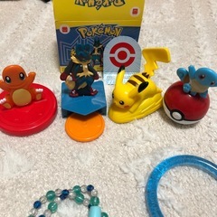 光るおもちゃ　ディズニー　ポケモンの画像